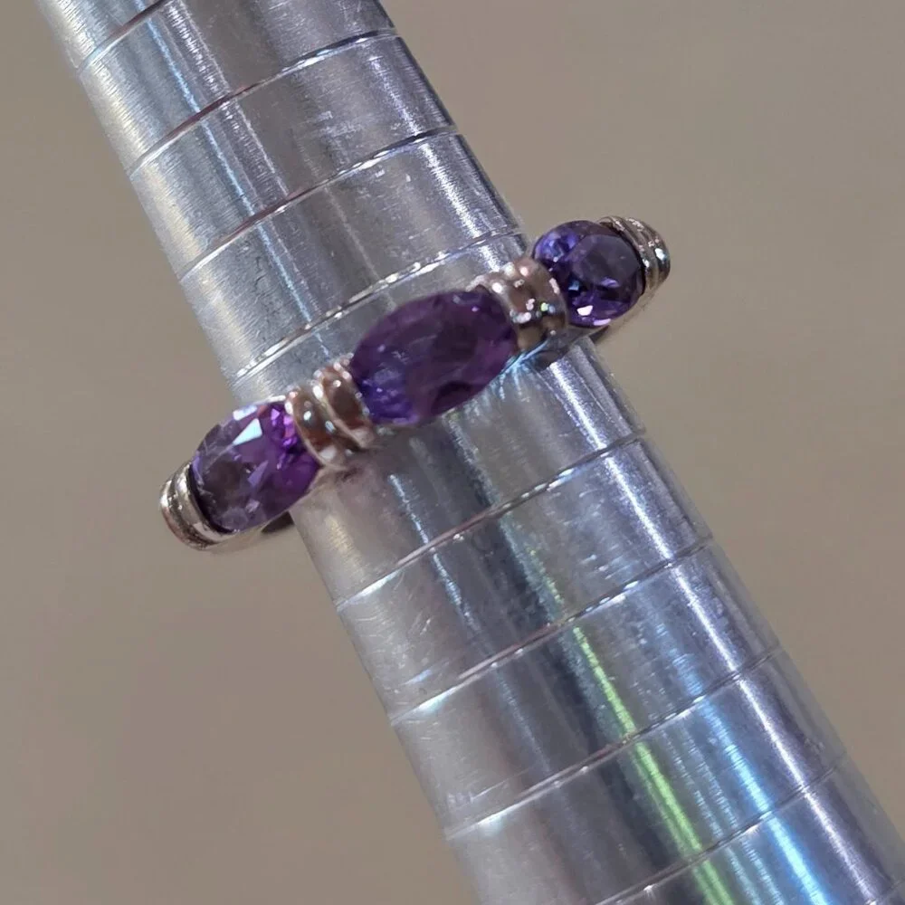 Vintage Oval Three Purple Stone Gemstone Band Sterling Silver Ring SZ 5